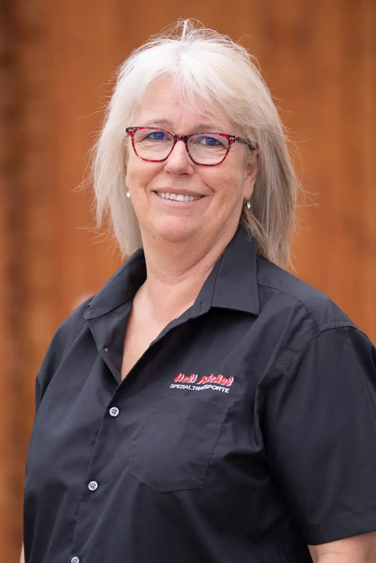 Ute Michel, Administration bei Ueli Michel Transporte